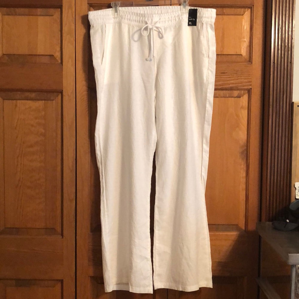 New York & Company - wide legged white linen pants